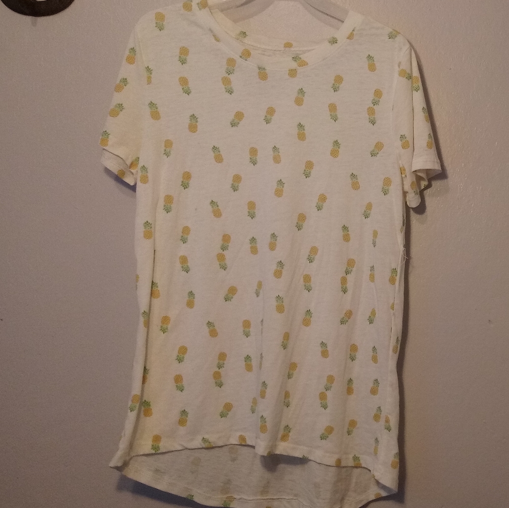 Pineapple tee
